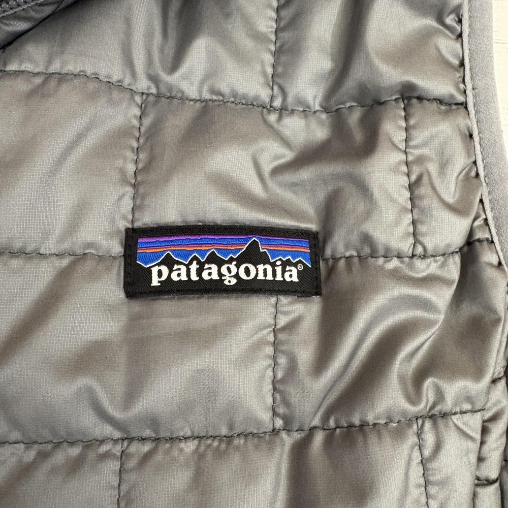 Patagonia Nano Puff Vest M Gray Full Zip Primaloft Antarctica Port Lockroy Patch - Picture 6 of 13
